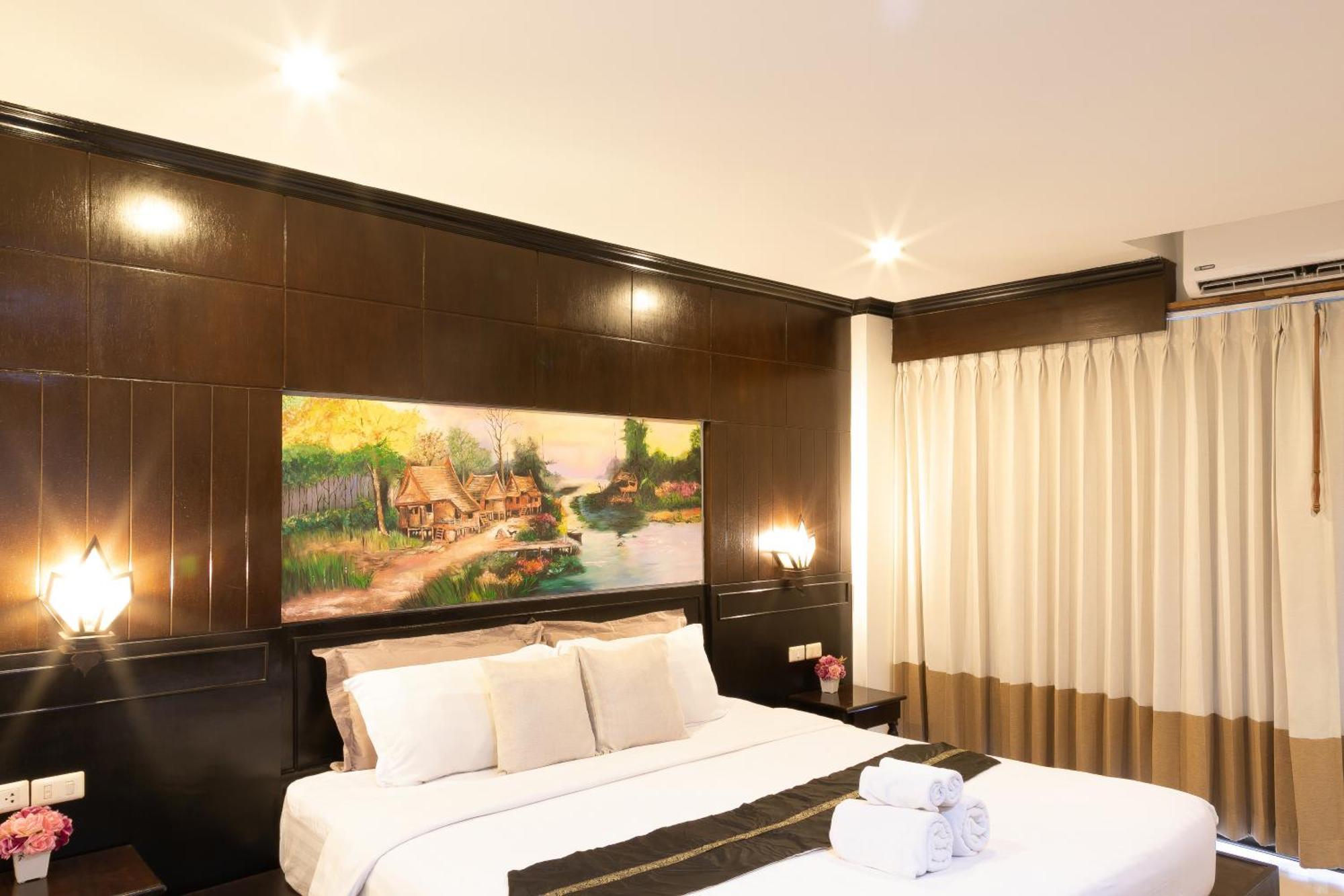 Best Venue Hotel Patong Exterior photo